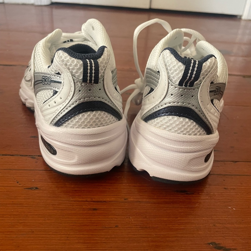 New Balance 530 White and Blue Running Shoes - Picture 5 of 6